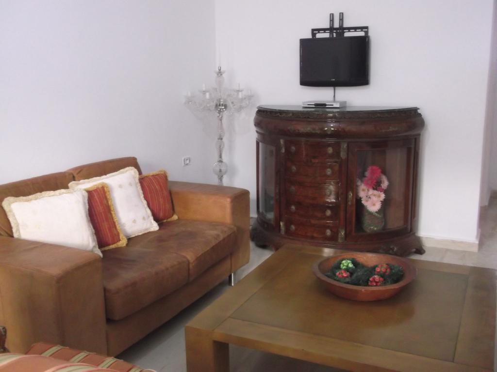 Villa Maria Tunis Luaran gambar